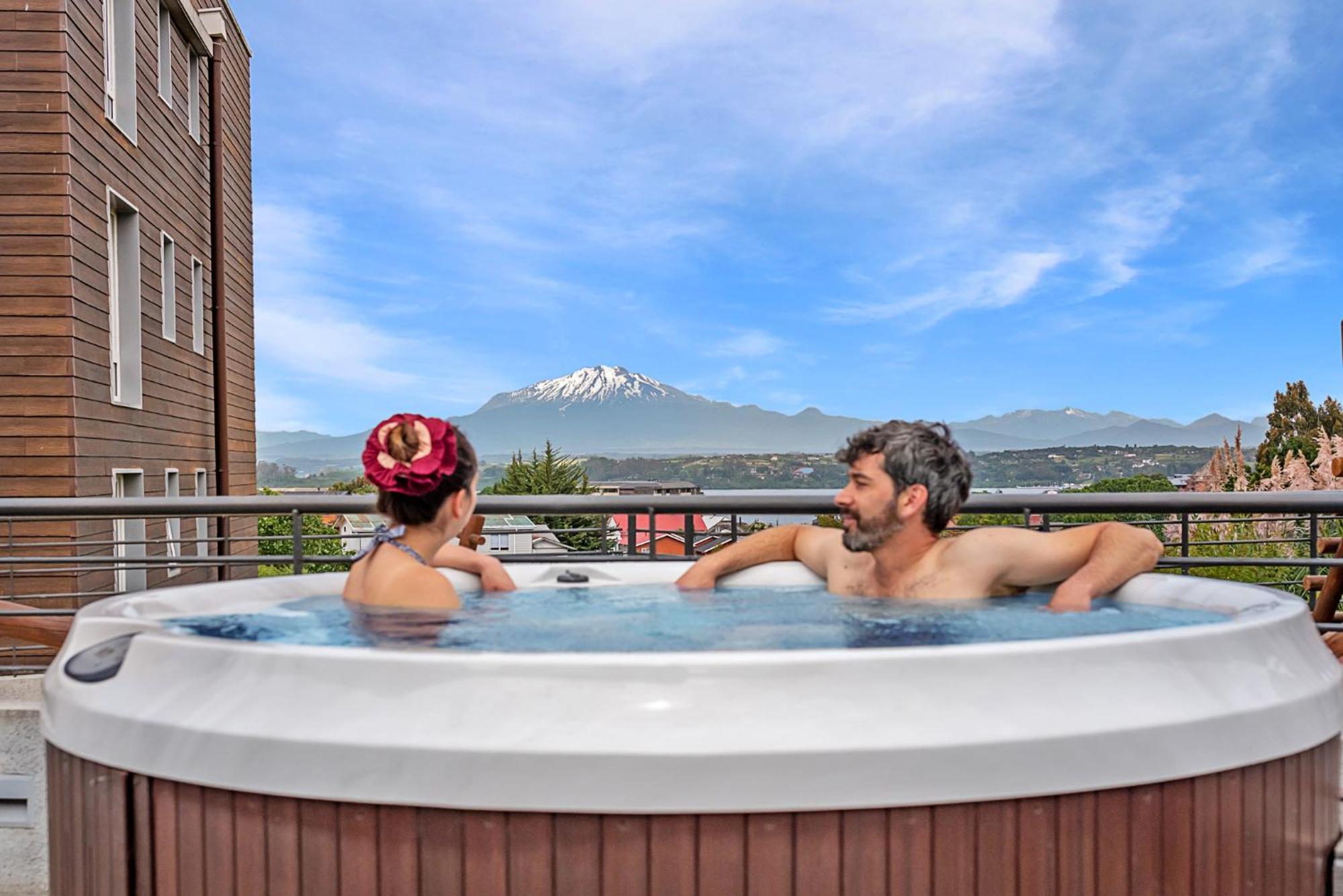 Exquisito Depa Con La Mejor Vista Al Lago Y Tinaja 푸에르토바라스 외부 사진